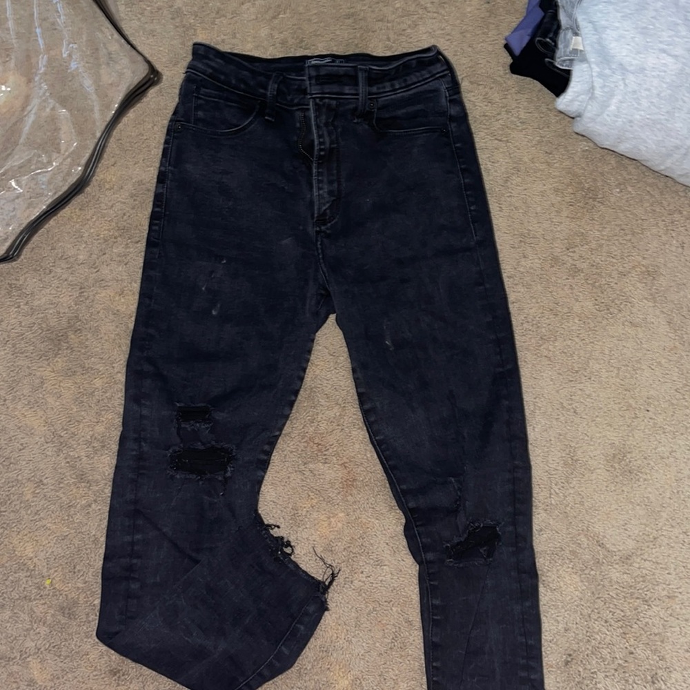 AE Ripped skinny jeans